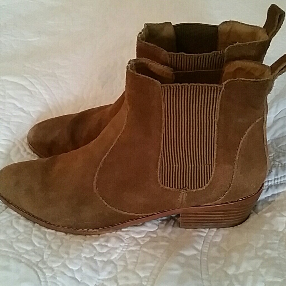 Gap suede ankle boots